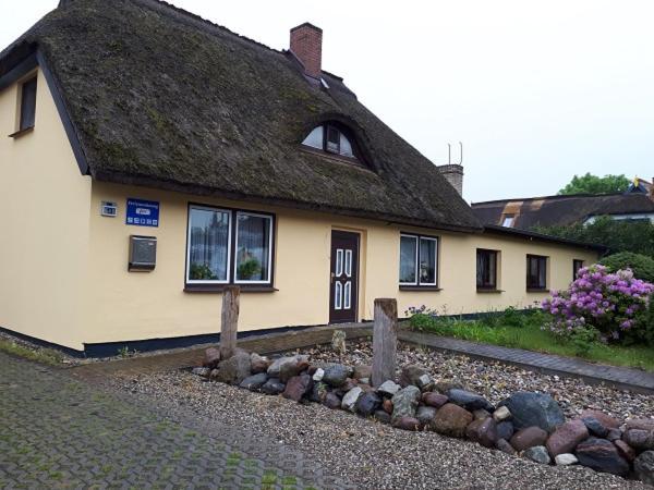 Traudi'S Huesing Apartment Born Exterior photo